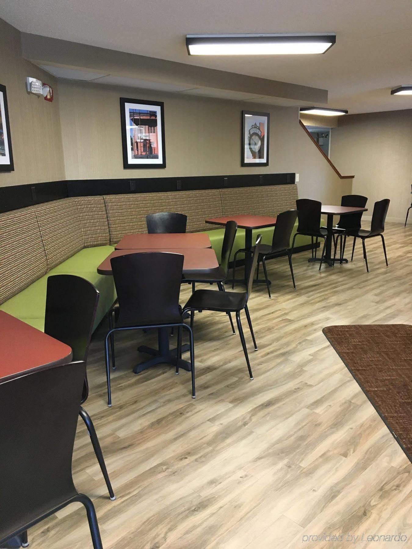 Kelly Inn 13Th Avenue Fargo Zewnętrze zdjęcie