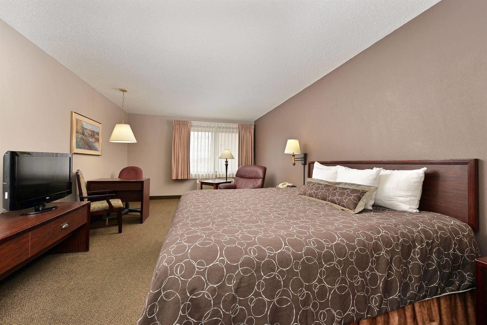 Kelly Inn 13Th Avenue Fargo Zewnętrze zdjęcie
