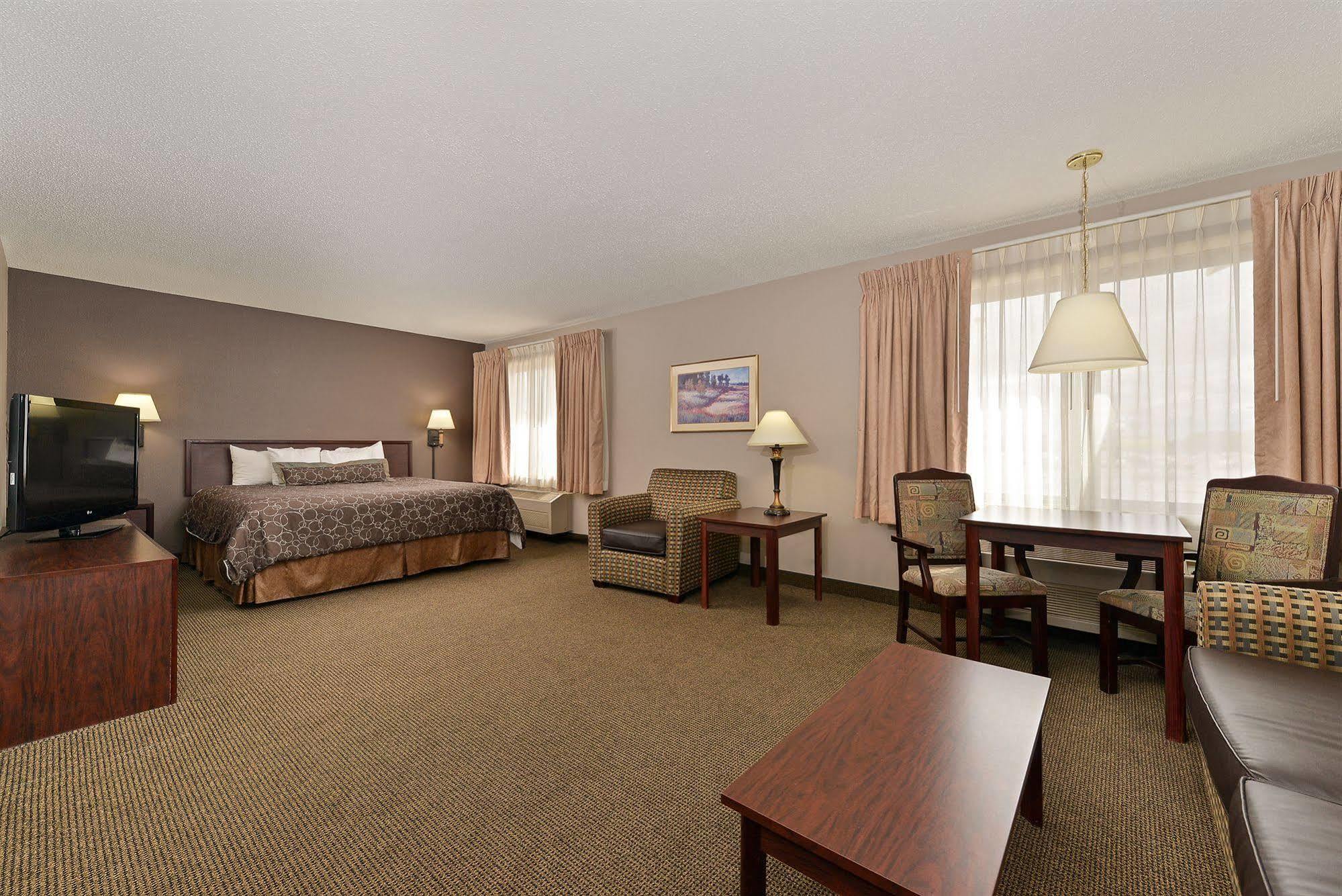 Kelly Inn 13Th Avenue Fargo Zewnętrze zdjęcie