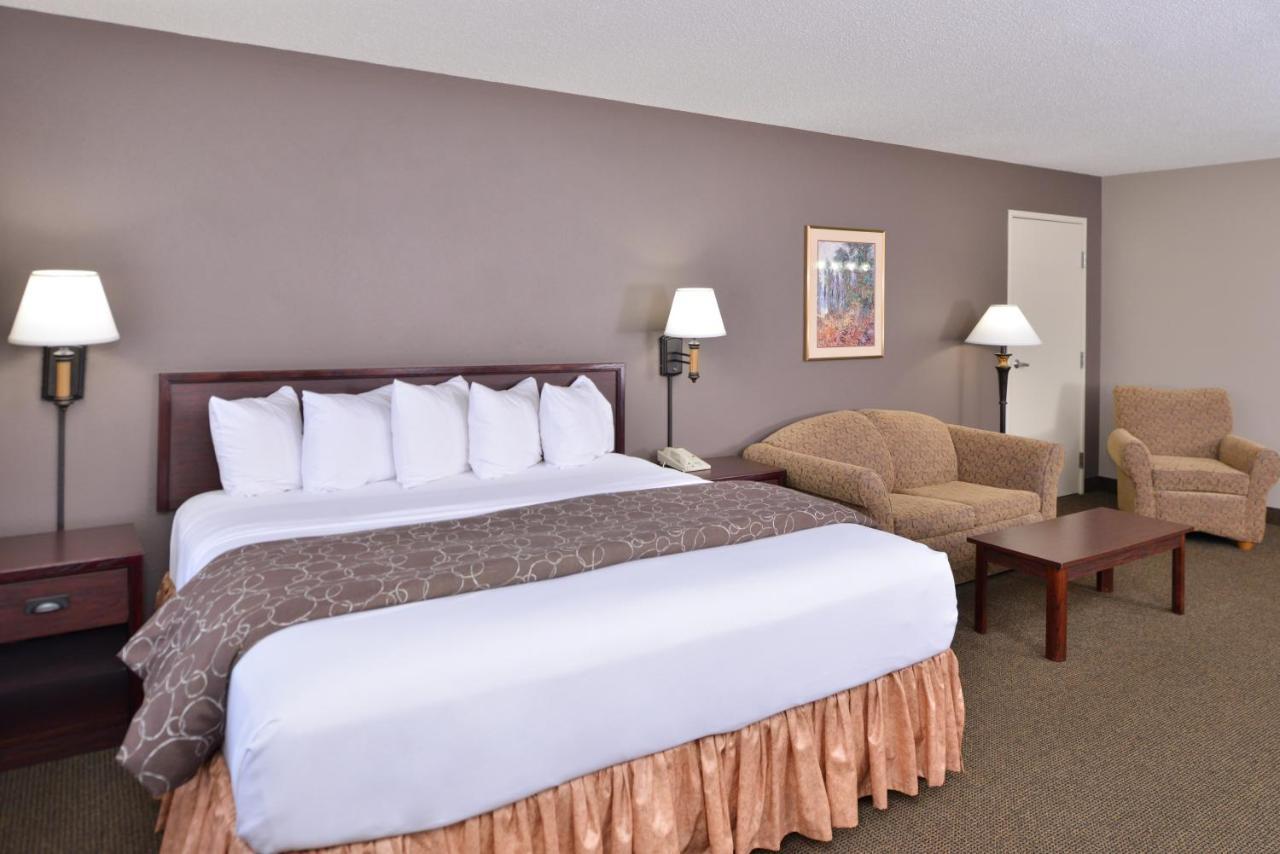 Kelly Inn 13Th Avenue Fargo Zewnętrze zdjęcie