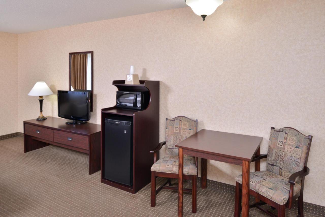 Kelly Inn 13Th Avenue Fargo Zewnętrze zdjęcie